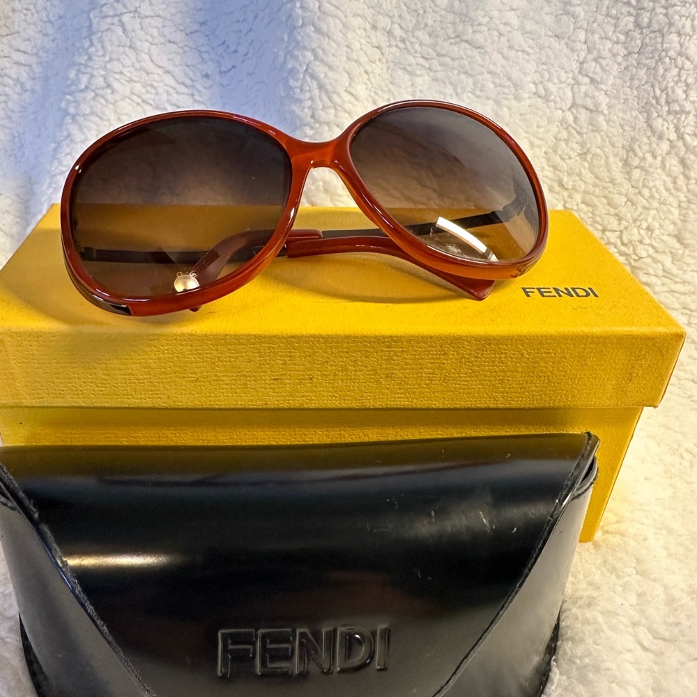EUC Marchon FS459 Fendi Women's Brown Sunglasses